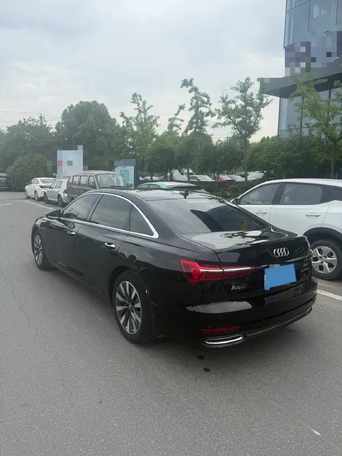 2021 Audi A6L 2.0T 224HP L4 7DCT,autocango,china used car exporter,china ev exporter,chinese used car exporter,chinese used ev exporter