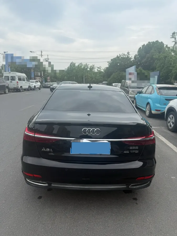 2021 Audi A6L 2.0T 224HP L4 7DCT,autocango,china used car exporter,china ev exporter,chinese used car exporter,chinese used ev exporter