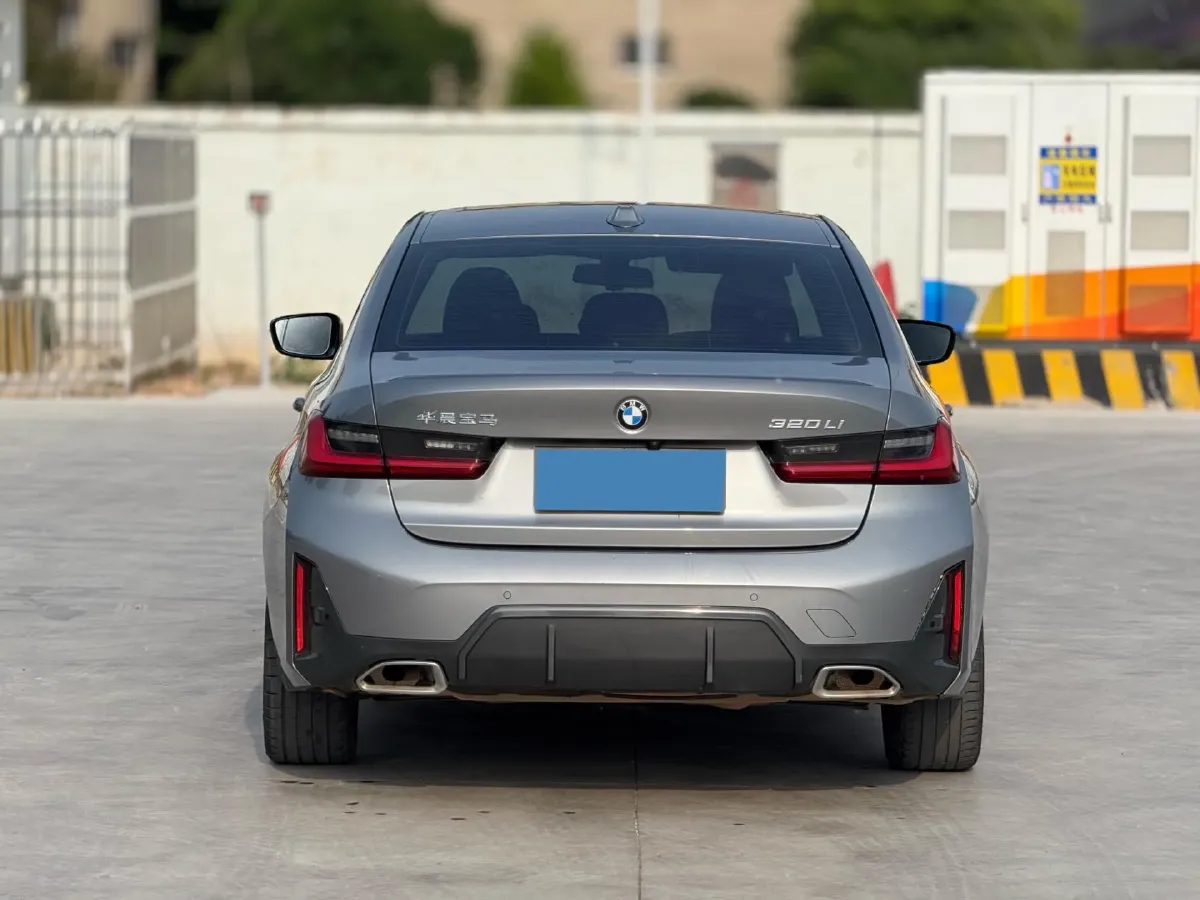 2023 BMW 3 Series 2.0T 156HP L4 8AT,autocango,china used car exporter,china ev exporter,chinese used car exporter,chinese used ev exporter