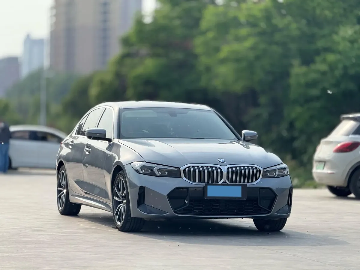 2023 BMW 3 Series 2.0T 156HP L4 8AT,autocango,china used car exporter,china ev exporter,chinese used car exporter,chinese used ev exporter
