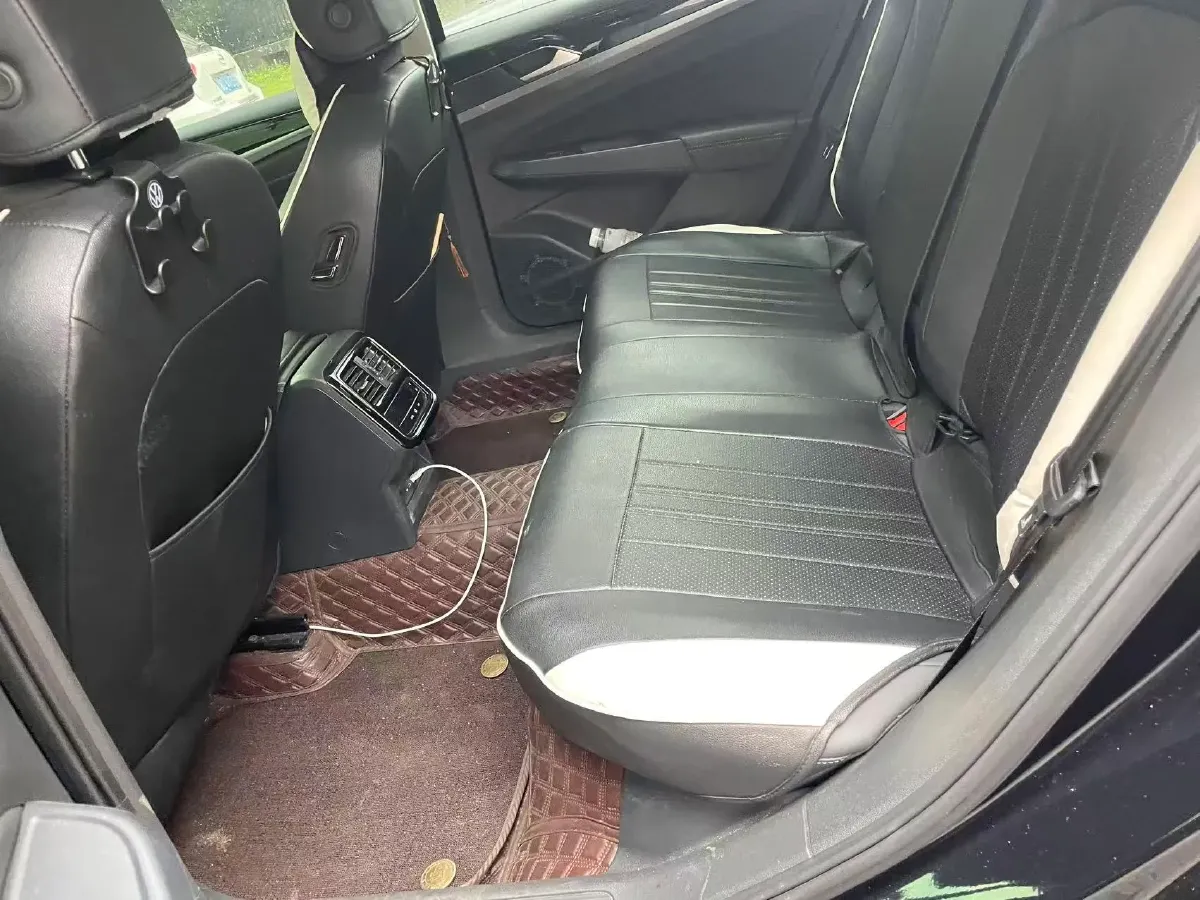 2023 Volkswagen Passat 2.0T 186HP L4 7DCT,autocango,china used car exporter,china ev exporter,chinese used car exporter,chinese used ev exporter