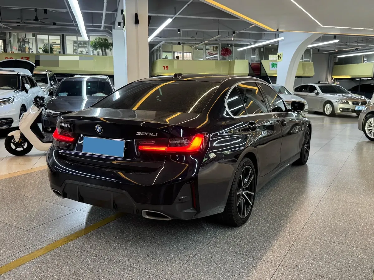 2024 BMW 3 Series 2.0T 156HP L4 8AT,autocango,china used car exporter,china ev exporter,chinese used car exporter,chinese used ev exporter