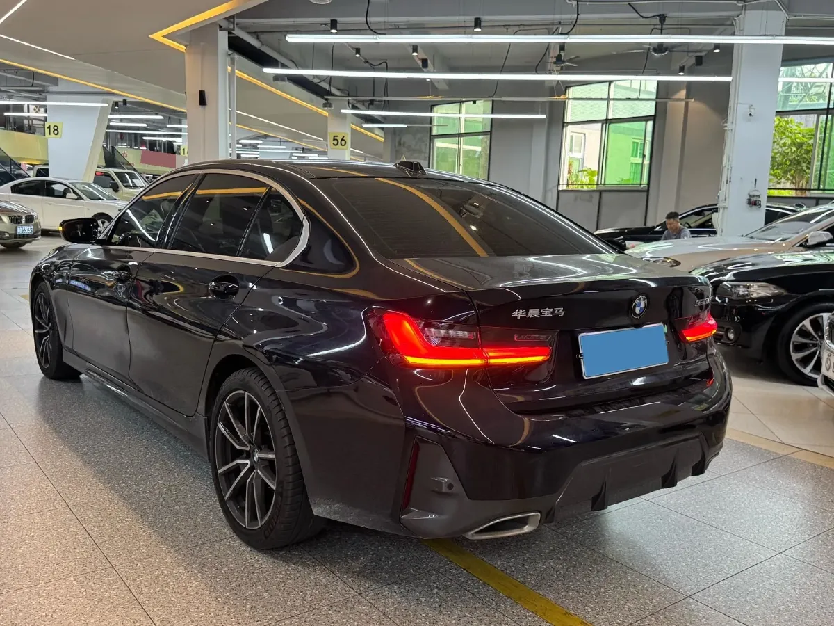 2024 BMW 3 Series 2.0T 156HP L4 8AT,autocango,china used car exporter,china ev exporter,chinese used car exporter,chinese used ev exporter