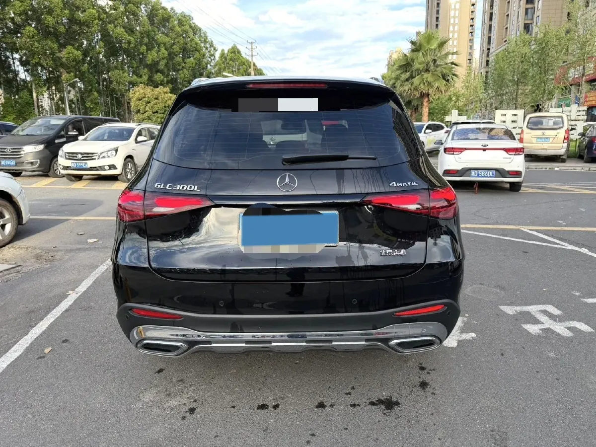 2024 Mercedes-Benz GLC Class 2.0T 258HP L4 9AT,autocango,china used car exporter,china ev exporter,chinese used car exporter,chinese used ev exporter