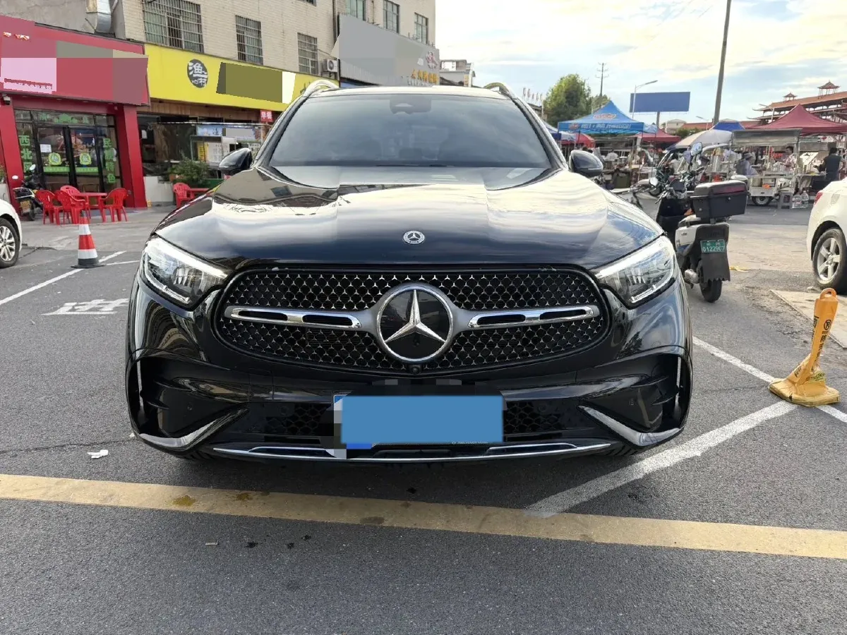 2024 Mercedes-Benz GLC Class 2.0T 258HP L4 9AT,autocango,china used car exporter,china ev exporter,chinese used car exporter,chinese used ev exporter