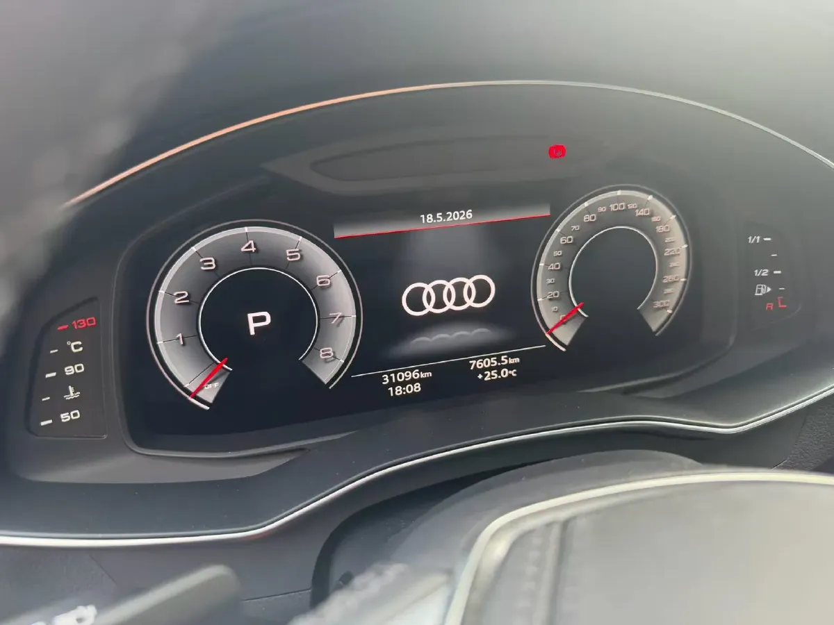 2024 Audi A6L 2.0T 245HP L4 7DCT,autocango,china used car exporter,china ev exporter,chinese used car exporter,chinese used ev exporter