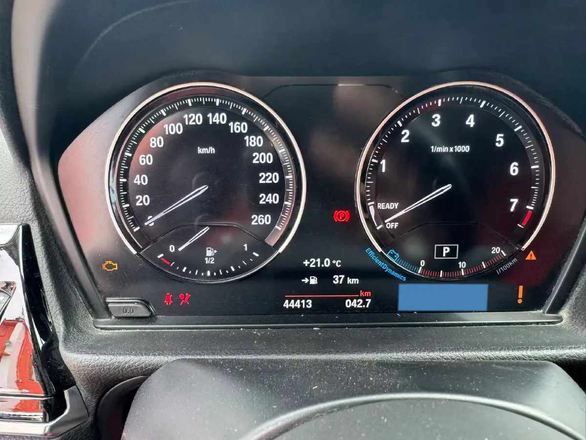 2021 BMW 1 Series 2.0T 192HP L4 7DCT,autocango,china used car exporter,china ev exporter,chinese used car exporter,chinese used ev exporter