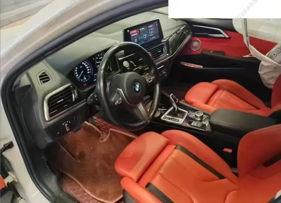 2021 BMW 1 Series 2.0T 192HP L4 7DCT,autocango,china used car exporter,china ev exporter,chinese used car exporter,chinese used ev exporter