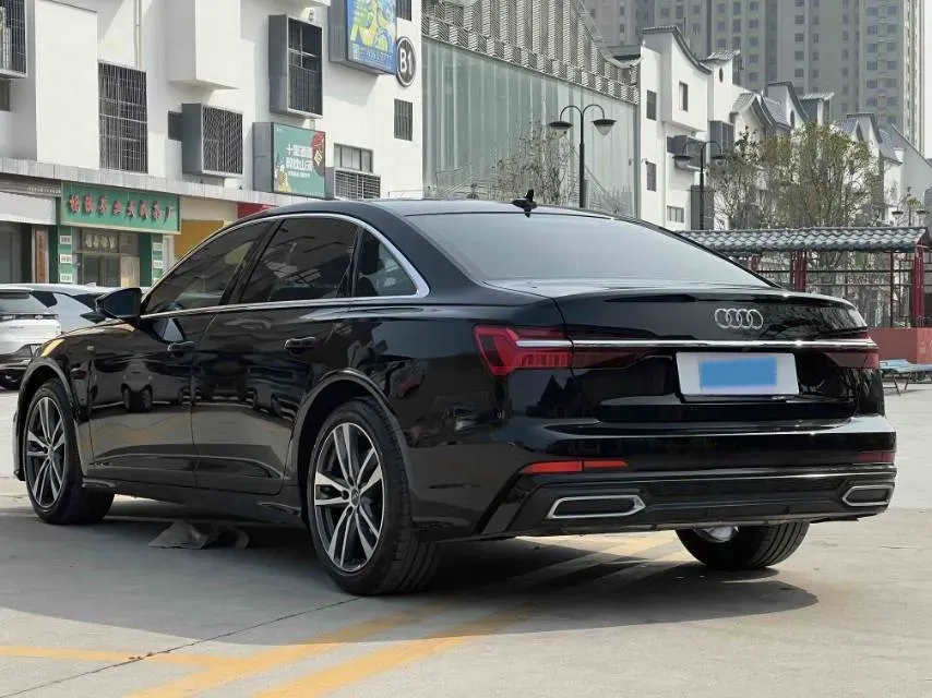 2020 Audi A6L 2.0T 190HP L4 7DCT,autocango,china used car exporter,china ev exporter,chinese used car exporter,chinese used ev exporter