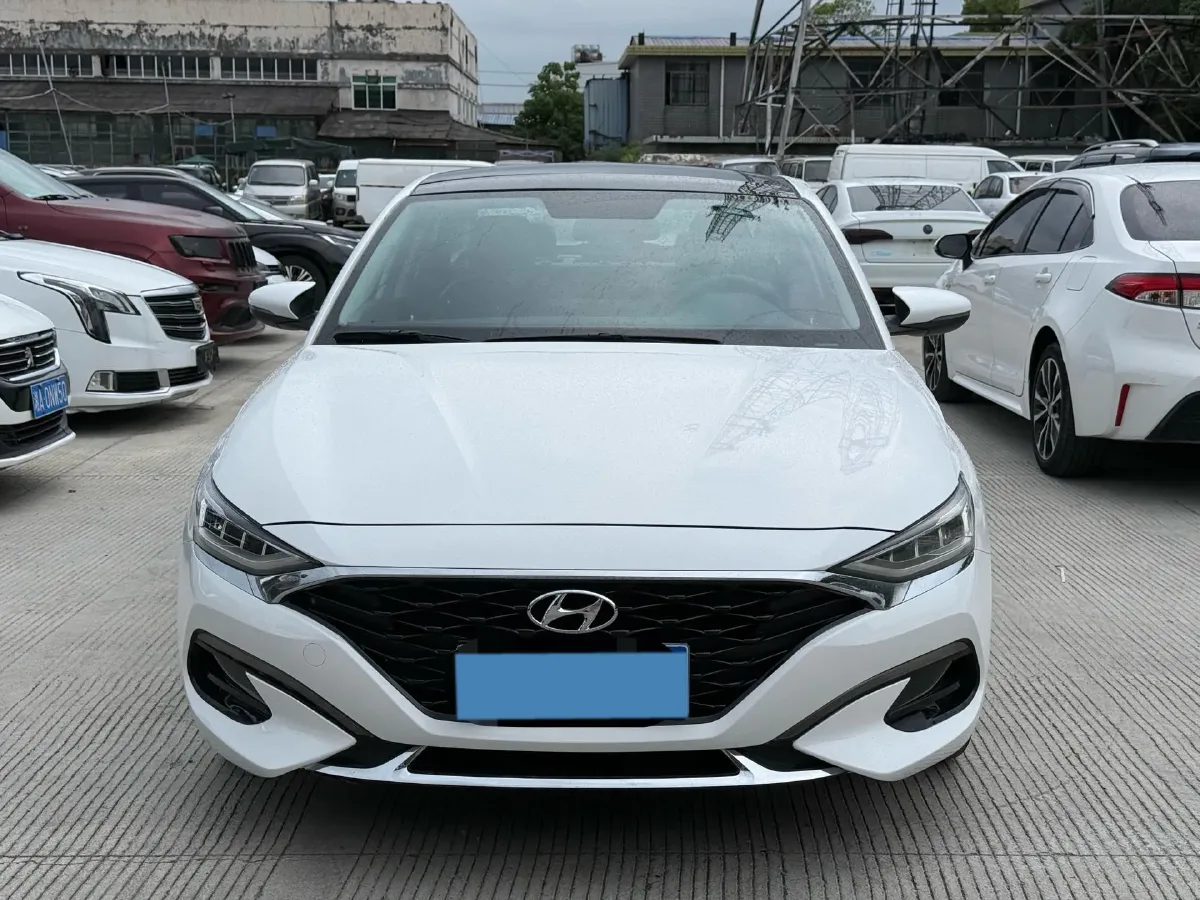 2021 Hyundai La Festa 1.6T 204HP L4 7DCT,autocango,china used car exporter,china ev exporter,chinese used car exporter,chinese used ev exporter