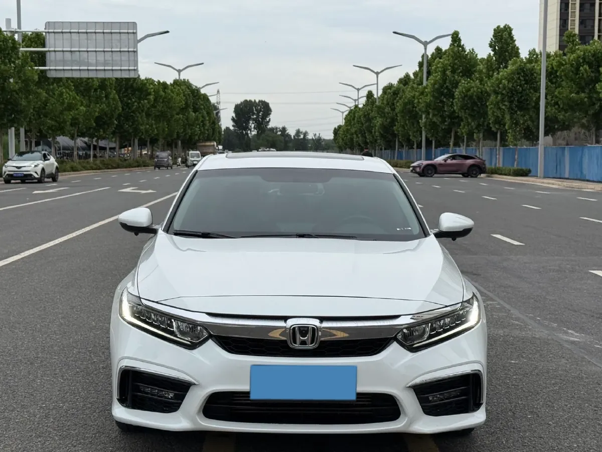 2019 Honda Inspire 1.5T 194HP L4 CVT,autocango,china used car exporter,china ev exporter,chinese used car exporter,chinese used ev exporter