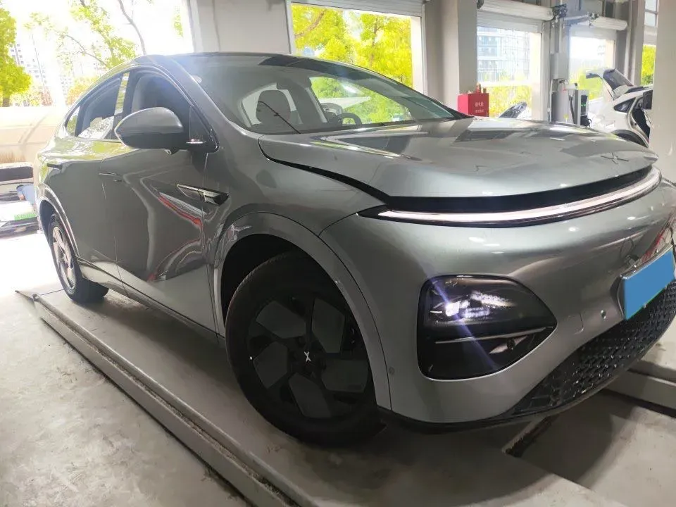 2025 Xpeng G6 BEV 68.5KWH,autocango,china used car exporter,china ev exporter,chinese used car exporter,chinese used ev exporter