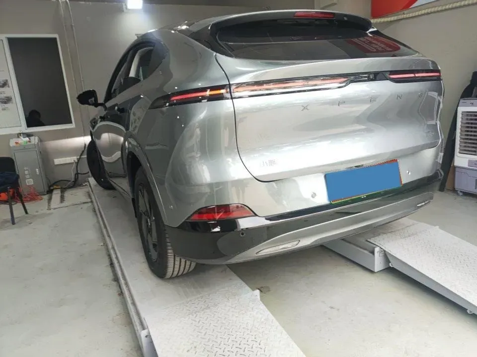 2025 Xpeng G6 BEV 68.5KWH,autocango,china used car exporter,china ev exporter,chinese used car exporter,chinese used ev exporter