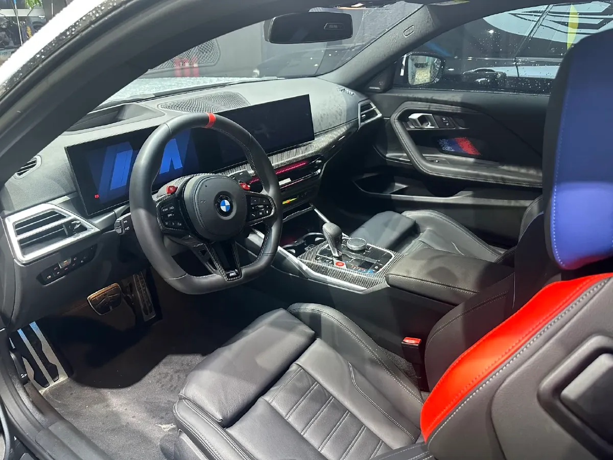 2024 BMW M2 3.0T 480HP L6 8AT,autocango,china used car exporter,china ev exporter,chinese used car exporter,chinese used ev exporter