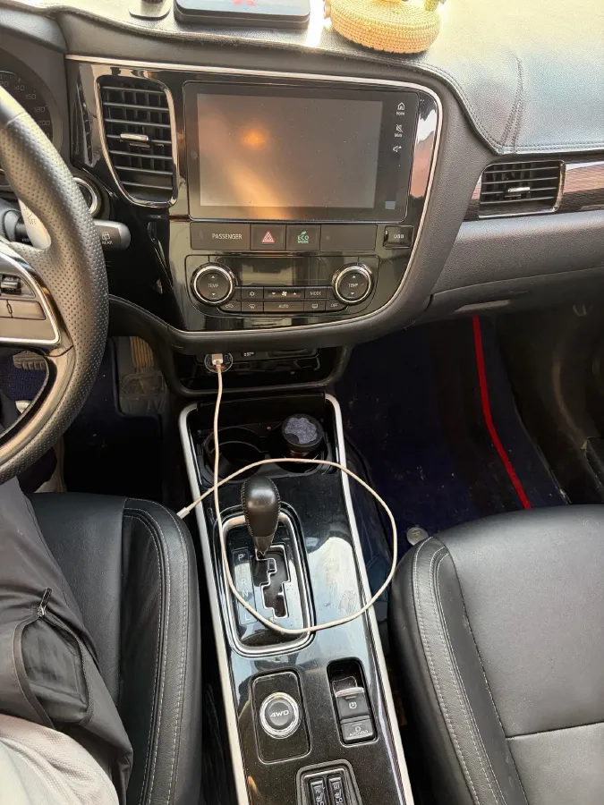 2019 Mitsubishi Outlander 2.4L 192HP L4 CVT,autocango,china used car exporter,china ev exporter,chinese used car exporter,chinese used ev exporter