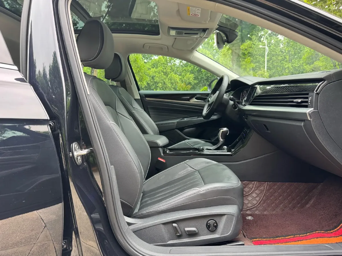 2022 Skoda Kodiak GT 2.0T 186HP L4 7DCT,autocango,china used car exporter,china ev exporter,chinese used car exporter,chinese used ev exporter