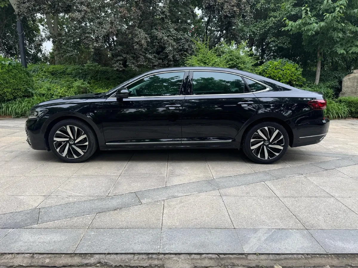 2022 Skoda Kodiak GT 2.0T 186HP L4 7DCT,autocango,china used car exporter,china ev exporter,chinese used car exporter,chinese used ev exporter