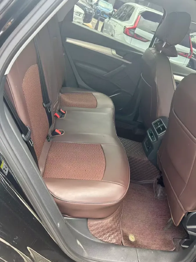 2020 Audi Q5L 2.0T 190HP L4 7DCT,autocango,china used car exporter,china ev exporter,chinese used car exporter,chinese used ev exporter