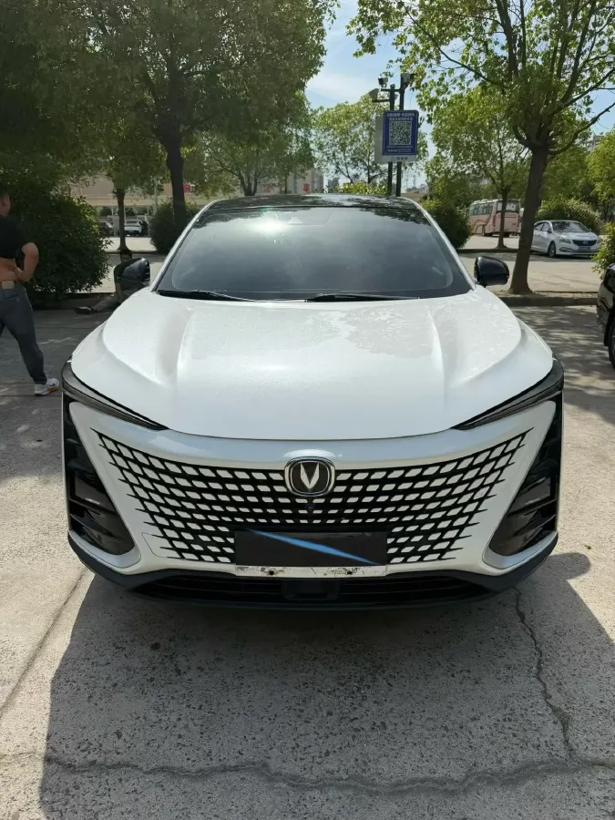 2020 ChangAn UNI-T 1.5T 180HP L4 7DCT,autocango,china used car exporter,china ev exporter,chinese used car exporter,chinese used ev exporter