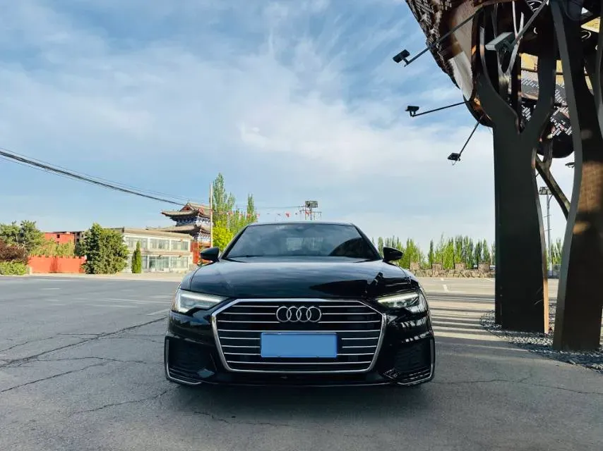 2020 Audi A6L 2.0T 190HP L4 7DCT,autocango,china used car exporter,china ev exporter,chinese used car exporter,chinese used ev exporter