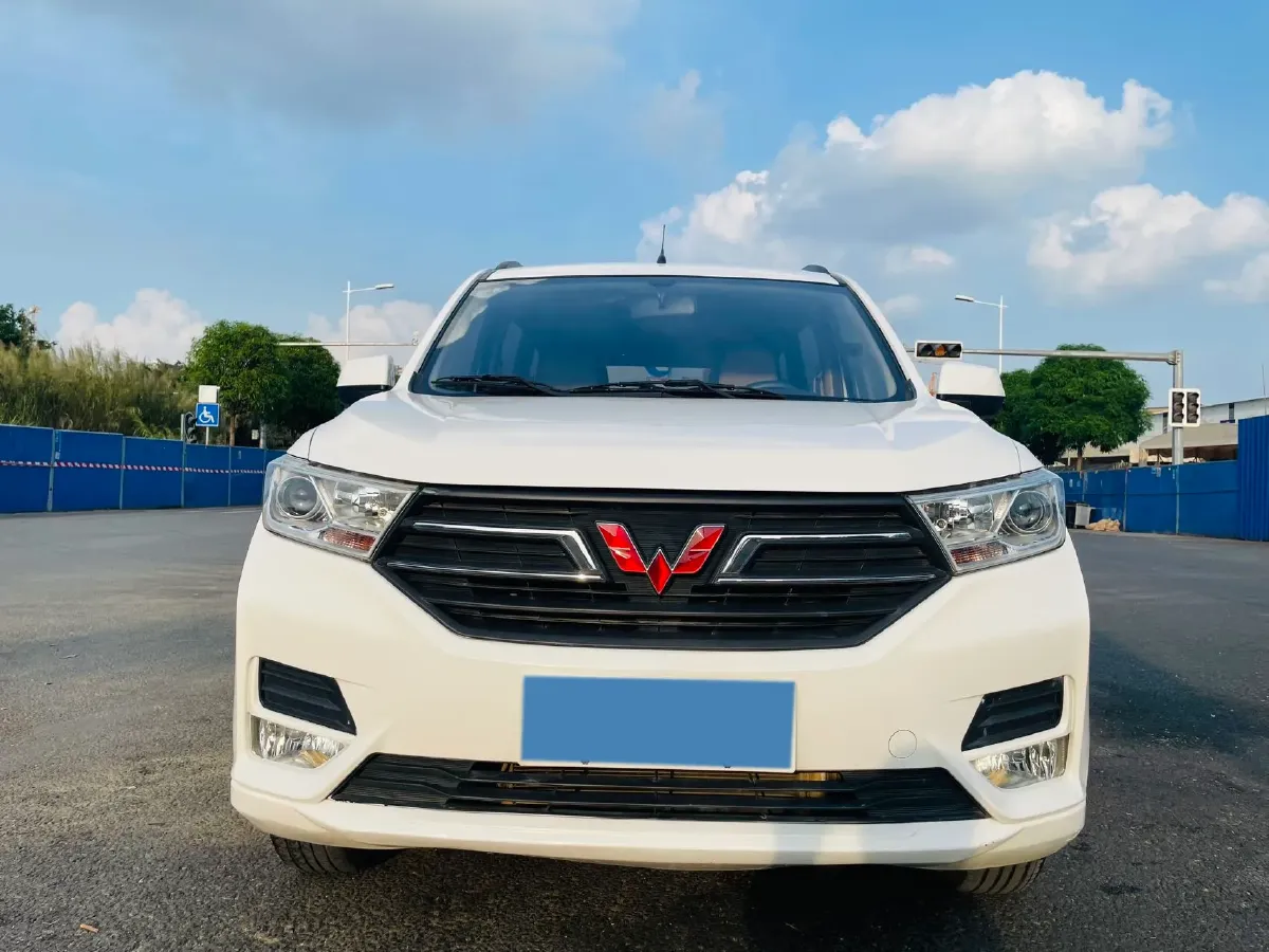 2021 WuLing RongGuang New Truck 1.5L 99HP L4 5MT,autocango,china used car exporter,china ev exporter,chinese used car exporter,chinese used ev exporter