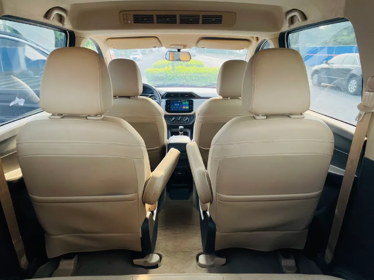 2021 WuLing RongGuang New Truck 1.5L 99HP L4 5MT,autocango,china used car exporter,china ev exporter,chinese used car exporter,chinese used ev exporter