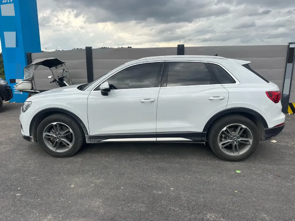 2021 Audi Q3 1.4T 150HP L4 7DCT,autocango,china used car exporter,china ev exporter,chinese used car exporter,chinese used ev exporter