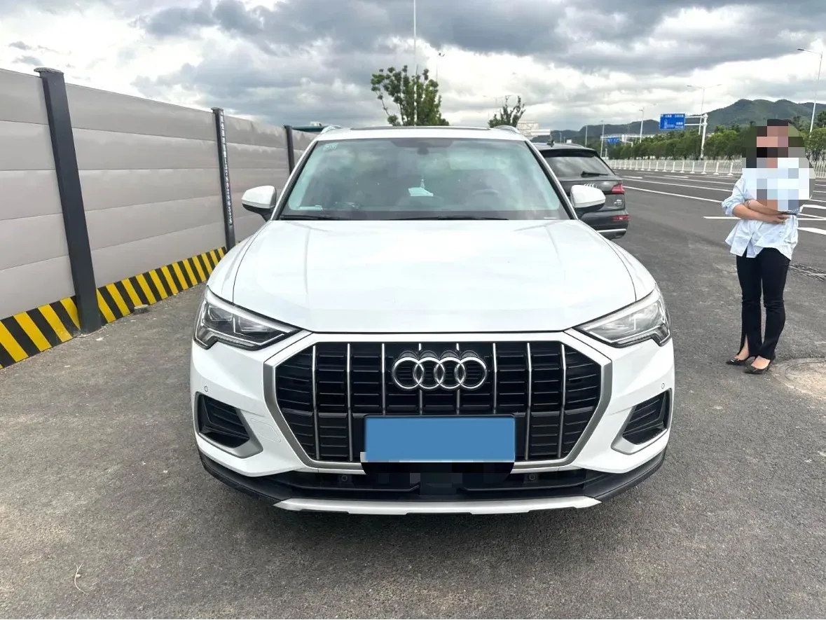 2021 Audi Q3 1.4T 150HP L4 7DCT,autocango,china used car exporter,china ev exporter,chinese used car exporter,chinese used ev exporter