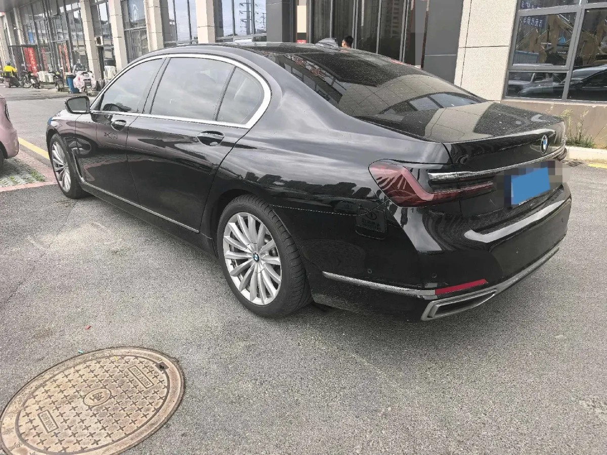 2021 BMW 7 Series 2.0T 265HP L4 8AT,autocango,china used car exporter,china ev exporter,chinese used car exporter,chinese used ev exporter