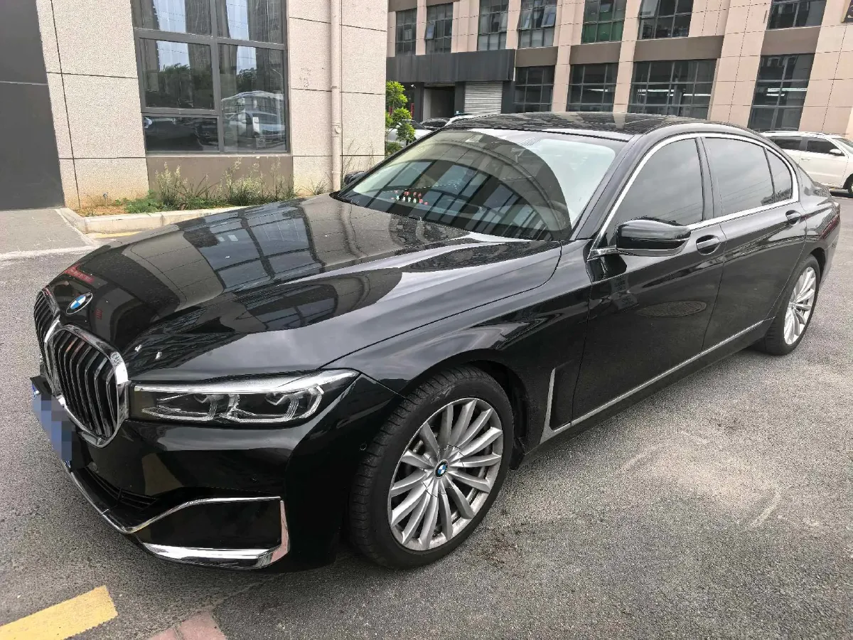 2021 BMW 7 Series 2.0T 265HP L4 8AT,autocango,china used car exporter,china ev exporter,chinese used car exporter,chinese used ev exporter