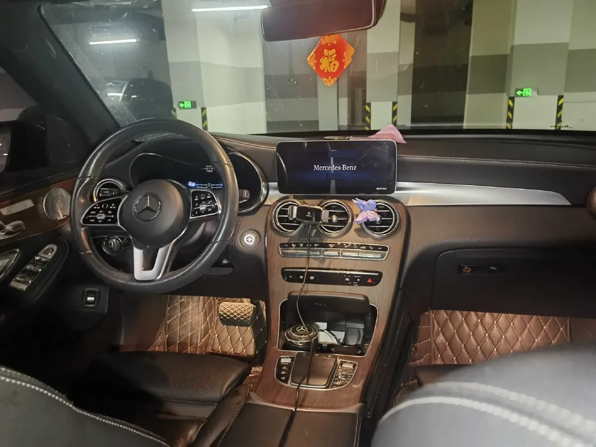 2021 Mercedes-Benz GLC Class 2.0T 258HP L4 9AT,autocango,china used car exporter,china ev exporter,chinese used car exporter,chinese used ev exporter