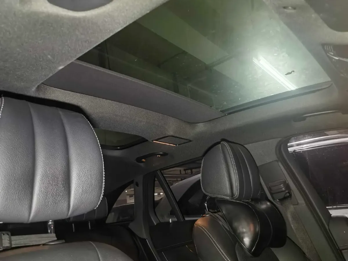 2021 Mercedes-Benz GLC Class 2.0T 258HP L4 9AT,autocango,china used car exporter,china ev exporter,chinese used car exporter,chinese used ev exporter
