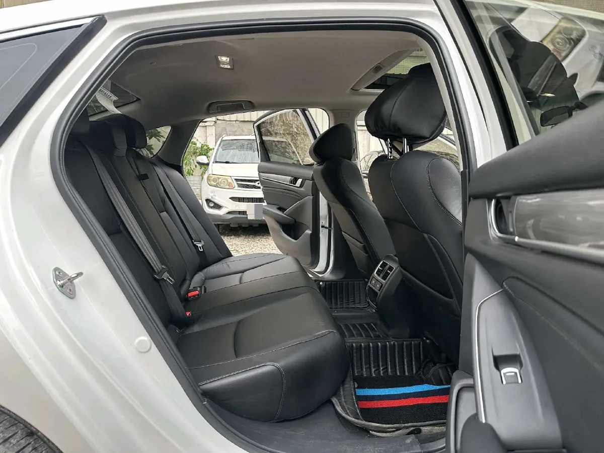 2022 Honda Accord 1.5T 194HP L4 CVT,autocango,china used car exporter,china ev exporter,chinese used car exporter,chinese used ev exporter