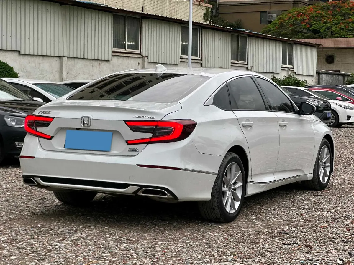 2022 Honda Accord 1.5T 194HP L4 CVT,autocango,china used car exporter,china ev exporter,chinese used car exporter,chinese used ev exporter