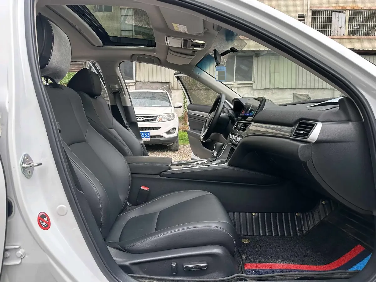 2022 Honda Accord 1.5T 194HP L4 CVT,autocango,china used car exporter,china ev exporter,chinese used car exporter,chinese used ev exporter