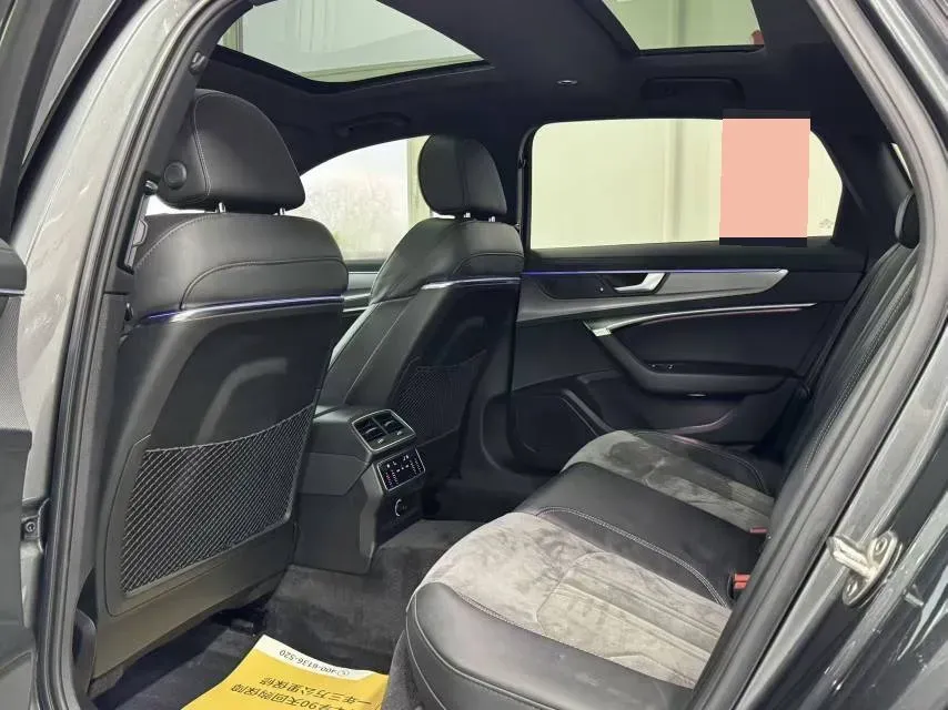 2021 Audi A6L 2.0T 224HP L4 7DCT,autocango,china used car exporter,china ev exporter,chinese used car exporter,chinese used ev exporter