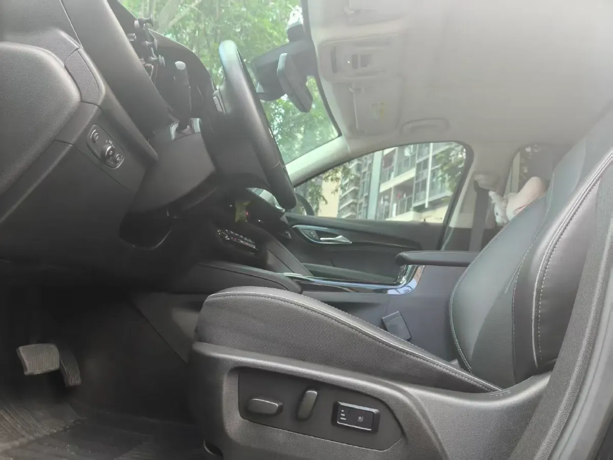 2023 Buick EnvisionPlus 2.0T 237HP L4 9AT,autocango,china used car exporter,china ev exporter,chinese used car exporter,chinese used ev exporter