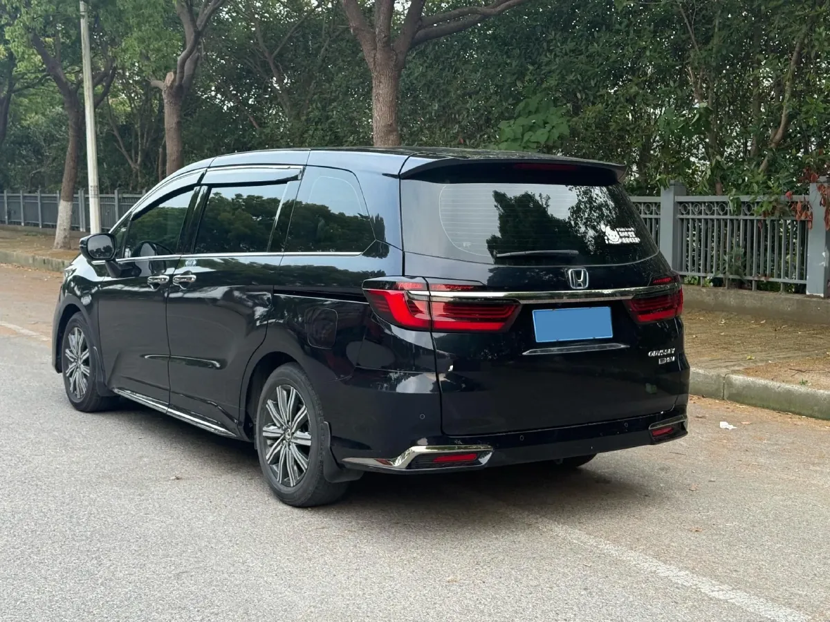 2022 Honda Odyssey 2.0L 146HP L4 E-CVT Hybrid,autocango,china used car exporter,china ev exporter,chinese used car exporter,chinese used ev exporter