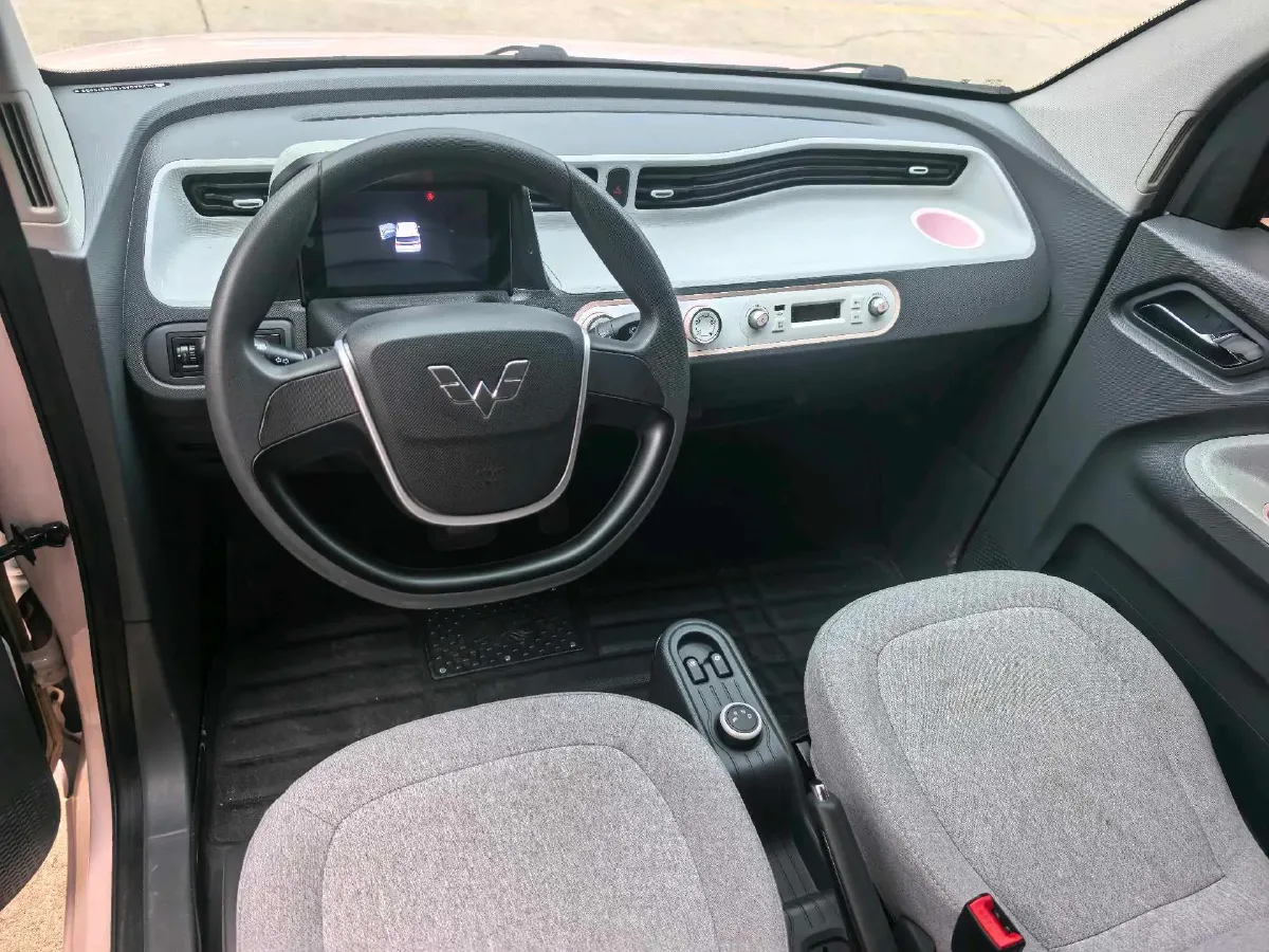 2022 WuLing HongGuang MINI EV BEV 9KWH,autocango,china used car exporter,china ev exporter,chinese used car exporter,chinese used ev exporter