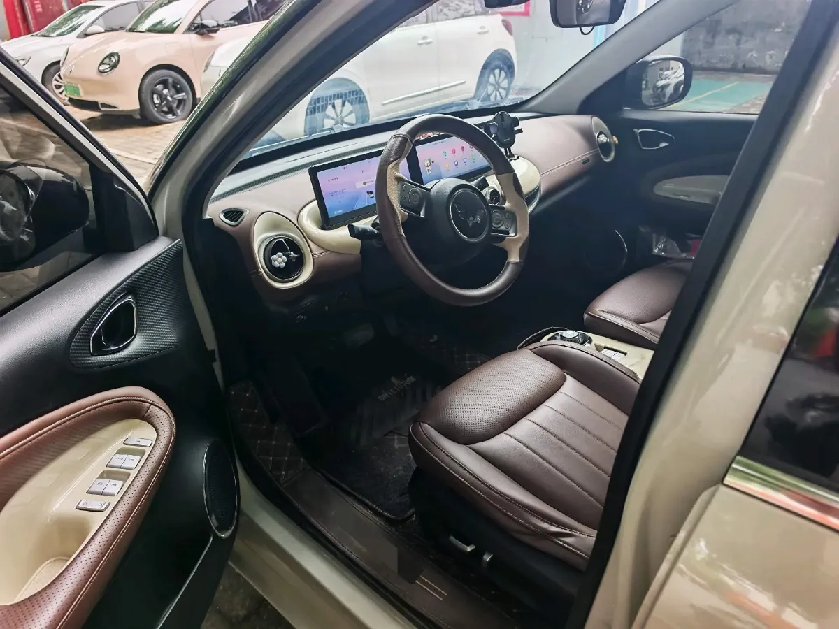 2023 WuLing BinGuo BEV 31.9KWH,autocango,china used car exporter,china ev exporter,chinese used car exporter,chinese used ev exporter