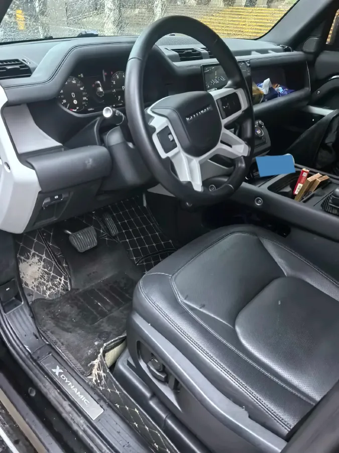 2025 Land Rover Defender 3.0T 400HP L6 8AT,autocango,china used car exporter,china ev exporter,chinese used car exporter,chinese used ev exporter