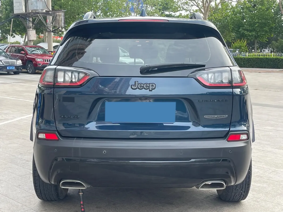 2020 Jeep Cherokee 2.0T 265HP L4 9AT,autocango,china used car exporter,china ev exporter,chinese used car exporter,chinese used ev exporter