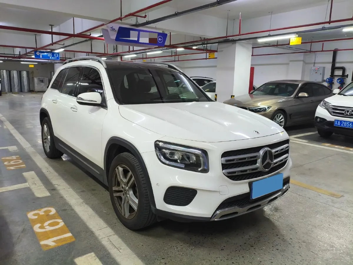 2022 Mercedes-Benz GLB Class 2.0T 190HP L4 8DCT,autocango,china used car exporter,china ev exporter,chinese used car exporter,chinese used ev exporter