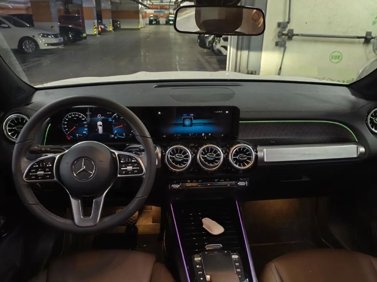 2022 Mercedes-Benz GLB Class 2.0T 190HP L4 8DCT,autocango,china used car exporter,china ev exporter,chinese used car exporter,chinese used ev exporter
