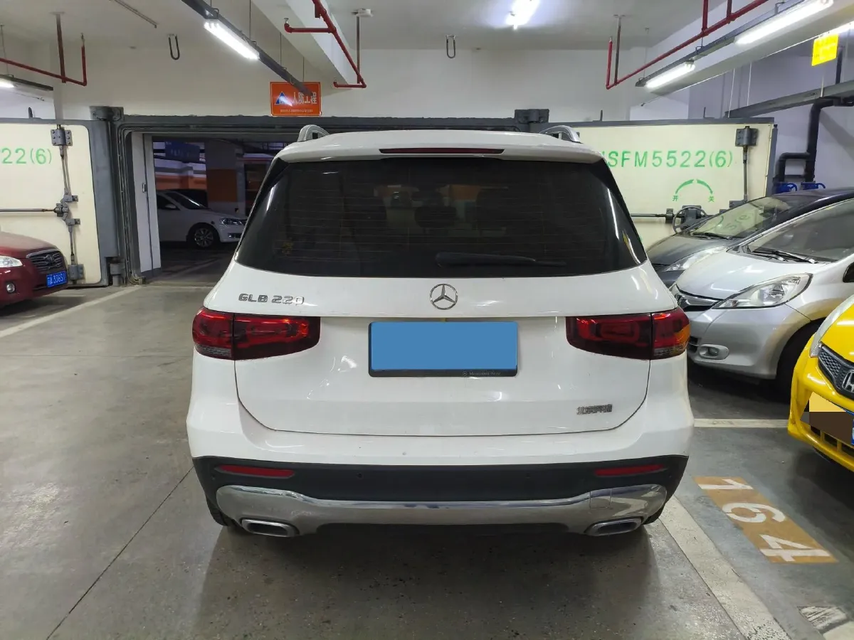 2022 Mercedes-Benz GLB Class 2.0T 190HP L4 8DCT,autocango,china used car exporter,china ev exporter,chinese used car exporter,chinese used ev exporter