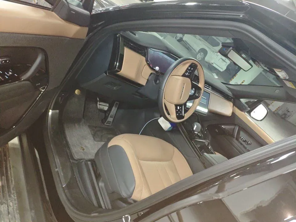 2024 Land Rover Range Rover Sport 3.0T 400HP L6 8AT,autocango,china used car exporter,china ev exporter,chinese used car exporter,chinese used ev exporter