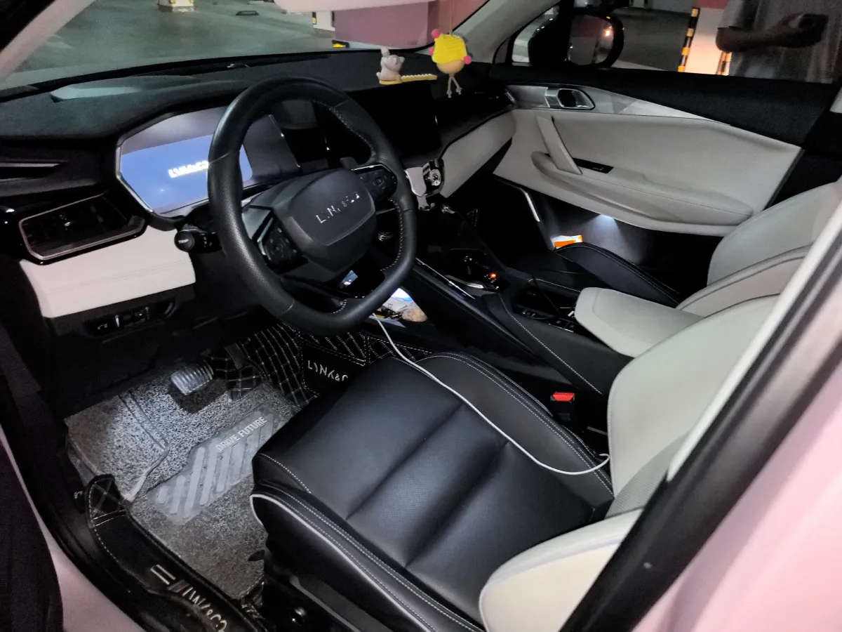 2023 LYNK&CO 03 1.5T 181HP L4 7DCT,autocango,china used car exporter,china ev exporter,chinese used car exporter,chinese used ev exporter