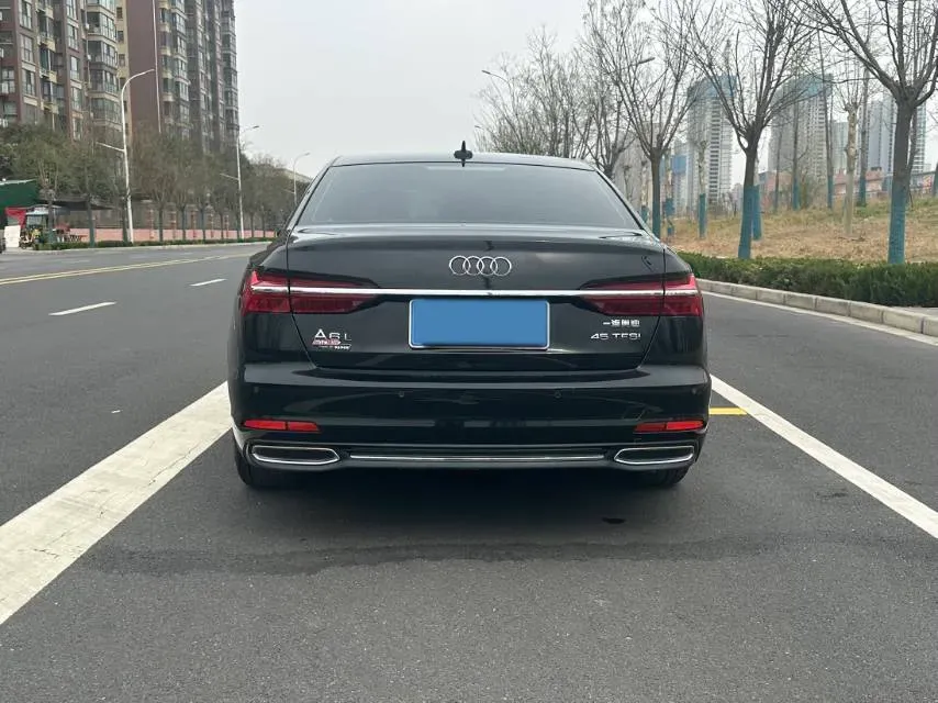 2021 Audi A6L 2.0T 224HP L4 7DCT,autocango,china used car exporter,china ev exporter,chinese used car exporter,chinese used ev exporter