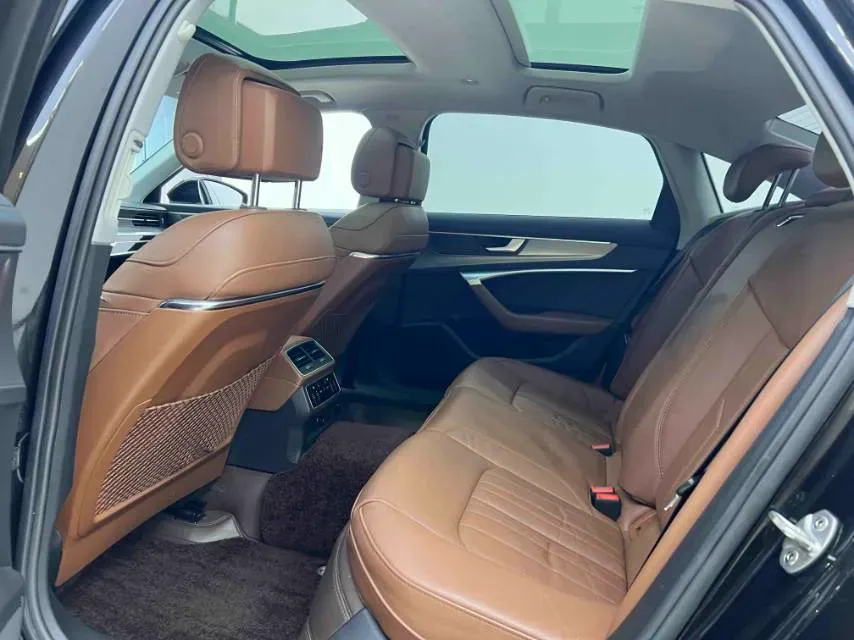 2021 Audi A6L 2.0T 224HP L4 7DCT,autocango,china used car exporter,china ev exporter,chinese used car exporter,chinese used ev exporter