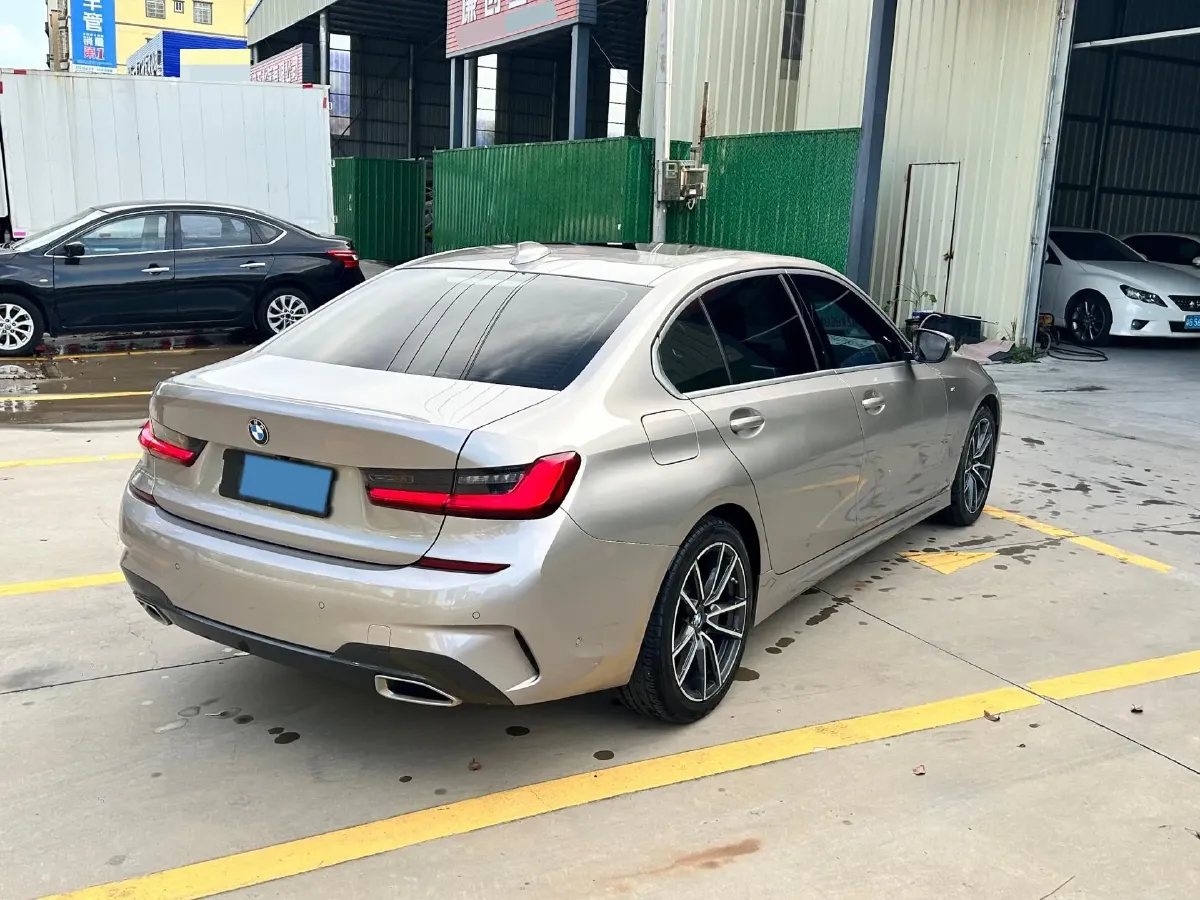 2021 BMW 3 Series 2.0T 184HP L4 8AT,autocango,china used car exporter,china ev exporter,chinese used car exporter,chinese used ev exporter